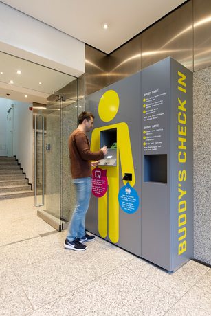 Imagen de los interiores del Hotel Buddy. Foto 18