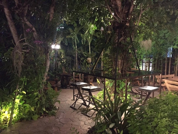 Imagen del bar/restaurante del Hotel Buddy Guesthouse. Foto 7