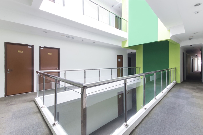 Imagen de los interiores del Hotel Buddy's. Foto 15