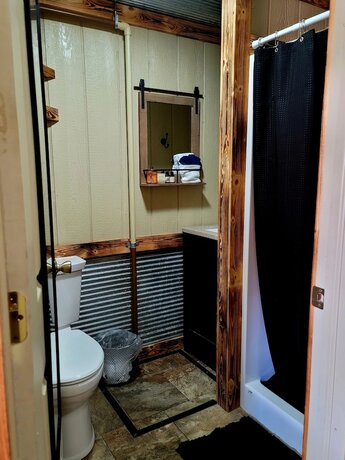 Imagen general del Hotel Buddy\'s Harbor. Foto 10