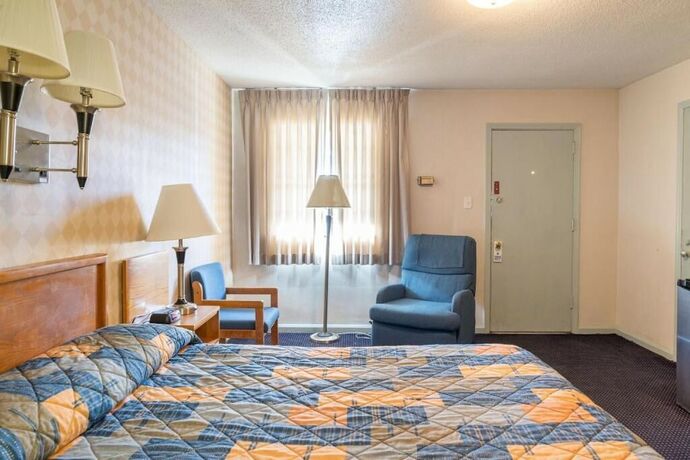 Imagen de la habitación del Hotel Budget Host Alexandria. Foto 20