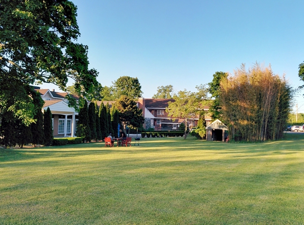 Imagen de los exteriores del Hotel Budget Host East End In Riverhead. Foto 11