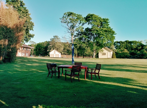 Imagen de los exteriores del Hotel Budget Host East End In Riverhead. Foto 12