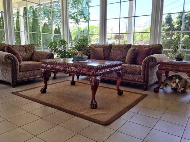 Imagen de los interiores del Hotel Budget Host East End In Riverhead. Foto 14