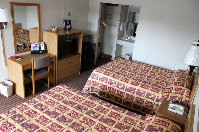 Imagen general del Hotel Budget Host Inn Bristol. Foto 12