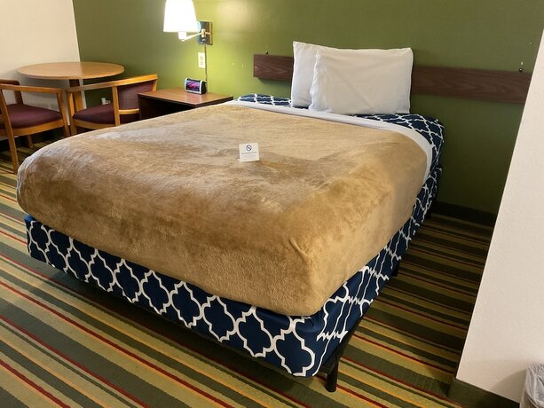 Imagen de la habitación del Hotel Budget Host Inn Buffalo. Foto 16