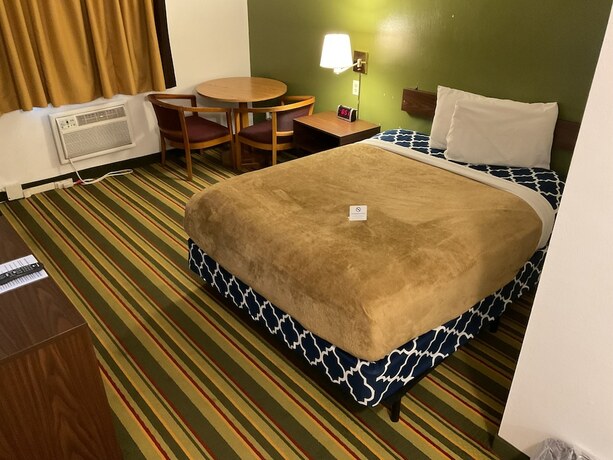 Imagen de la habitación del Hotel Budget Host Inn Buffalo. Foto 17