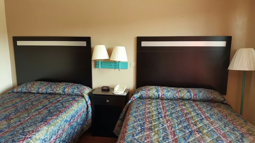 Imagen de la habitación del Hotel Budget Host Inn Charleston. Foto 5