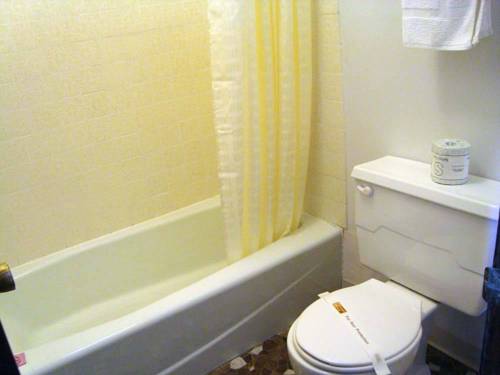 Imagen de la habitación del Hotel Budget Host Inn - Emporia. Foto 7