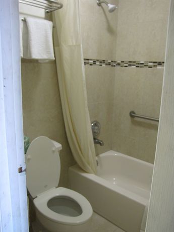 Imagen de la piscina del Hotel Budget Host Inn, Florida City. Foto 14