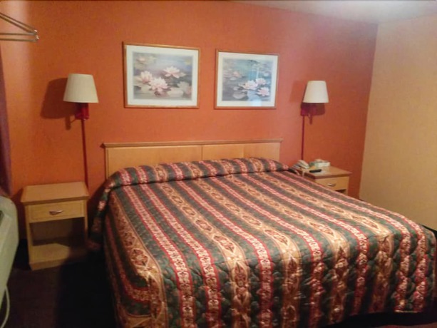 Imagen de la habitación del Hotel Budget Host Motel Gainesville. Foto 11