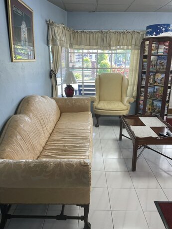 Imagen general del Hotel Budget Host Three Crowns Motor Lodge. Foto 11