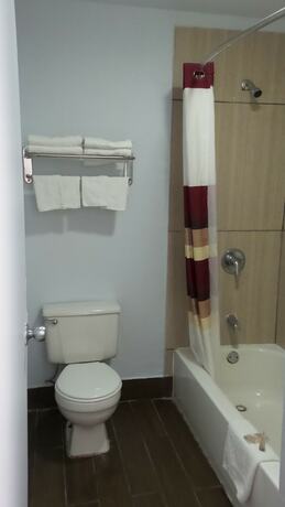 Imagen de la habitación del Hotel Budget Inn Alexandria, Alexandria. Foto 5