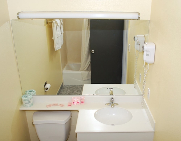 Imagen de la habitación del Hotel Budget Inn Anaheim. Foto 9