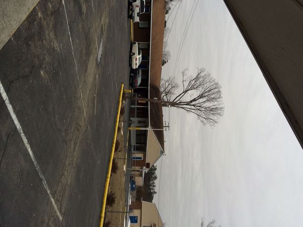 Imagen de los exteriores del Hotel Budget Inn, Chester. Foto 18
