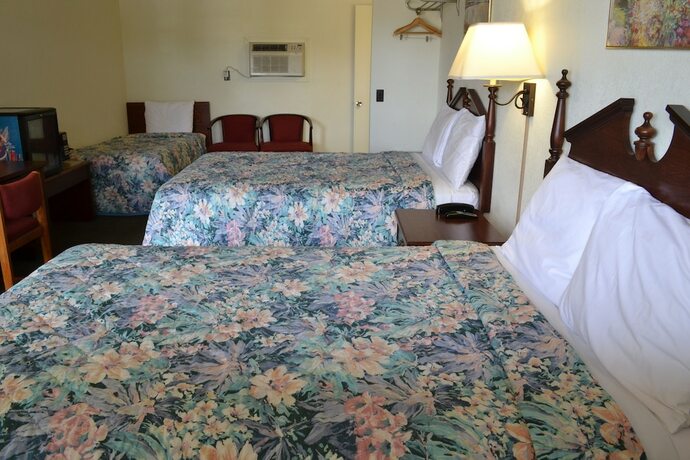Imagen de la habitación del Hotel Budget Inn, Christiansburg. Foto 16