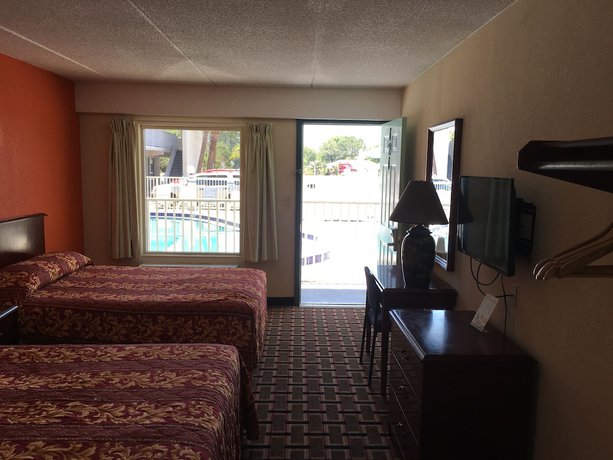 Imagen de la habitación del Hotel Budget Inn Cocoa. Foto 5