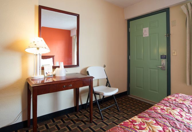 Imagen de la habitación del Hotel Budget Inn Cocoa. Foto 16