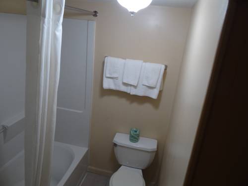 Imagen de la habitación del Hotel Budget Inn Columbus. Foto 10
