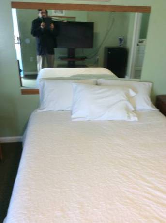 Imagen de la habitación del Hotel Budget Inn Dayville. Foto 5