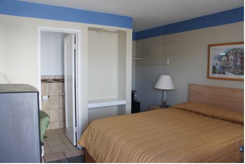 Imagen de la habitación del Hotel Budget Inn, El Cerrito. Foto 8