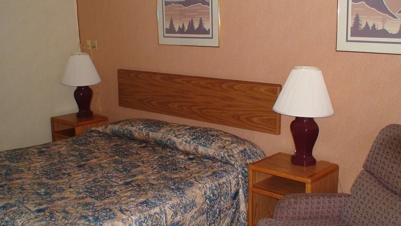 Imagen de la habitación del Hotel Budget Inn Express Bismarck. Foto 12
