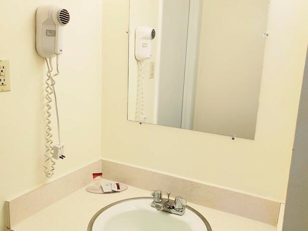 Imagen general del Hotel Budget Inn Express. Foto 3