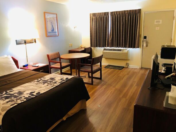 Imagen general del Hotel Budget Inn Express. Foto 15