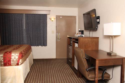 Imagen de la habitación del Hotel Budget Inn. Foto 7