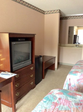 Imagen de la habitación del Hotel Budget Inn. Foto 4