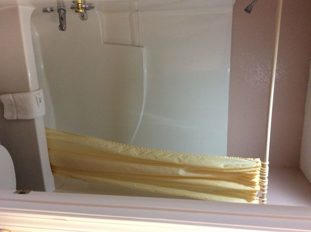 Imagen de la habitación del Hotel Budget Inn. Foto 9