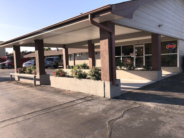 Imagen general del Hotel Budget Inn. Foto 1