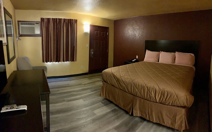 Imagen de la habitación del Hotel Budget Inn. Foto 9