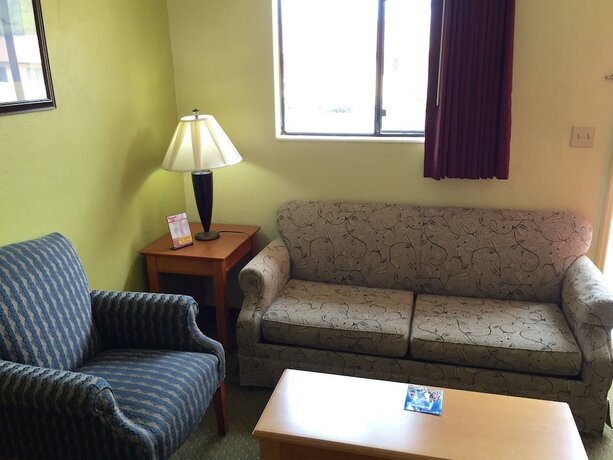 Imagen de la habitación del Hotel Budget Inn. Foto 20