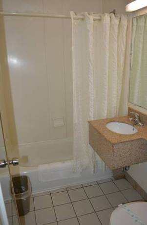 Imagen de la habitación del Hotel Budget Inn - Falls Church. Foto 6