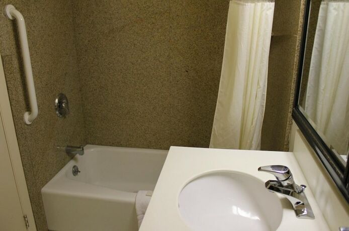 Imagen general del Hotel Budget Inn Farmington. Foto 4