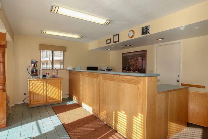 Imagen de los interiores del Hotel Budget Inn, Flagstaff. Foto 17