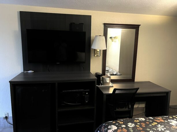 Imagen de la habitación del Hotel Budget Inn - Ft Myers. Foto 11