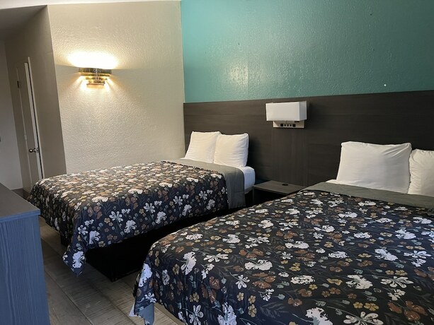 Imagen de la habitación del Hotel Budget Inn - Ft Myers. Foto 16