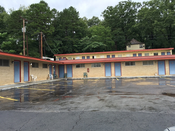 Imagen de los exteriores del Hotel Budget Inn, Heber Springs. Foto 8