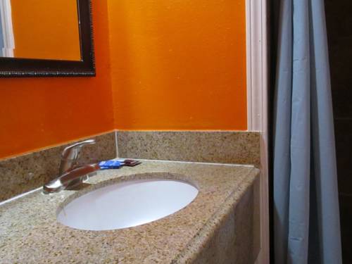 Imagen de la habitación del Hotel Budget Inn Houma. Foto 5
