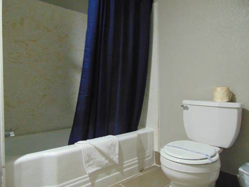 Imagen de la habitación del Hotel Budget Inn Lake Oroville. Foto 6