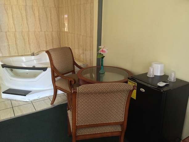 Imagen de los interiores del Hotel Budget Inn, Los &Aacute;ngeles. Foto 15
