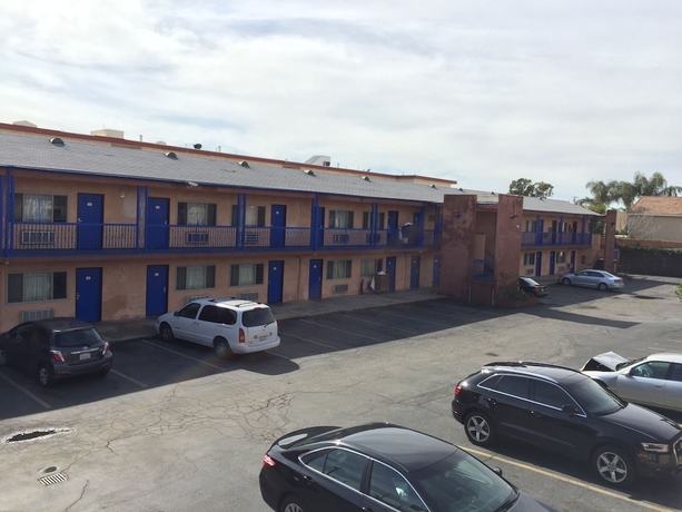 Imagen de los exteriores del Hotel Budget Inn, Los &Aacute;ngeles. Foto 13