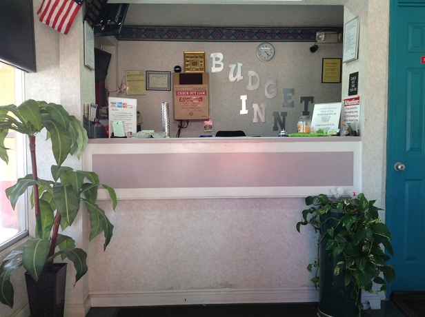 Imagen de los interiores del Hotel Budget Inn, Mcdonough. Foto 19