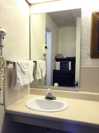 Imagen de la habitación del Hotel Budget Inn, Mexico. Foto 16