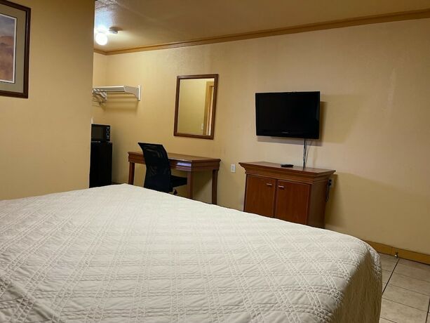 Imagen de la habitación del Hotel Budget Inn Motel. Foto 14