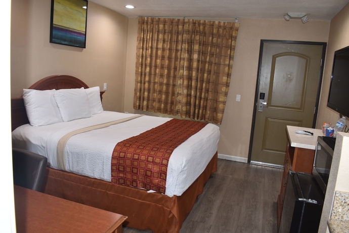 Imagen de la habitación del Hotel Budget Inn Motel. Foto 16