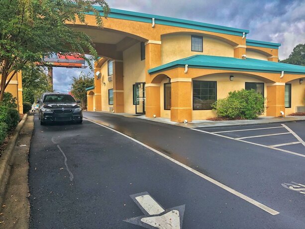 Imagen general del Hotel Budget Inn, Northport. Foto 3