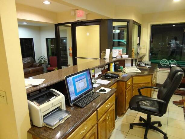 Imagen general del Hotel Budget Inn, Northport. Foto 4